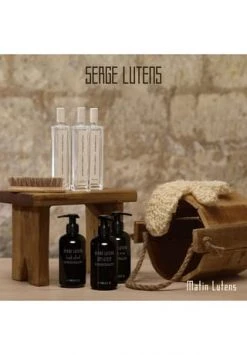 Serge Lutens Dans Le Bleu Qui Pétille Hand And Body Cleansing Gel 240ml -GESICHTSPFLEGE Verkäufe unnamed file 352